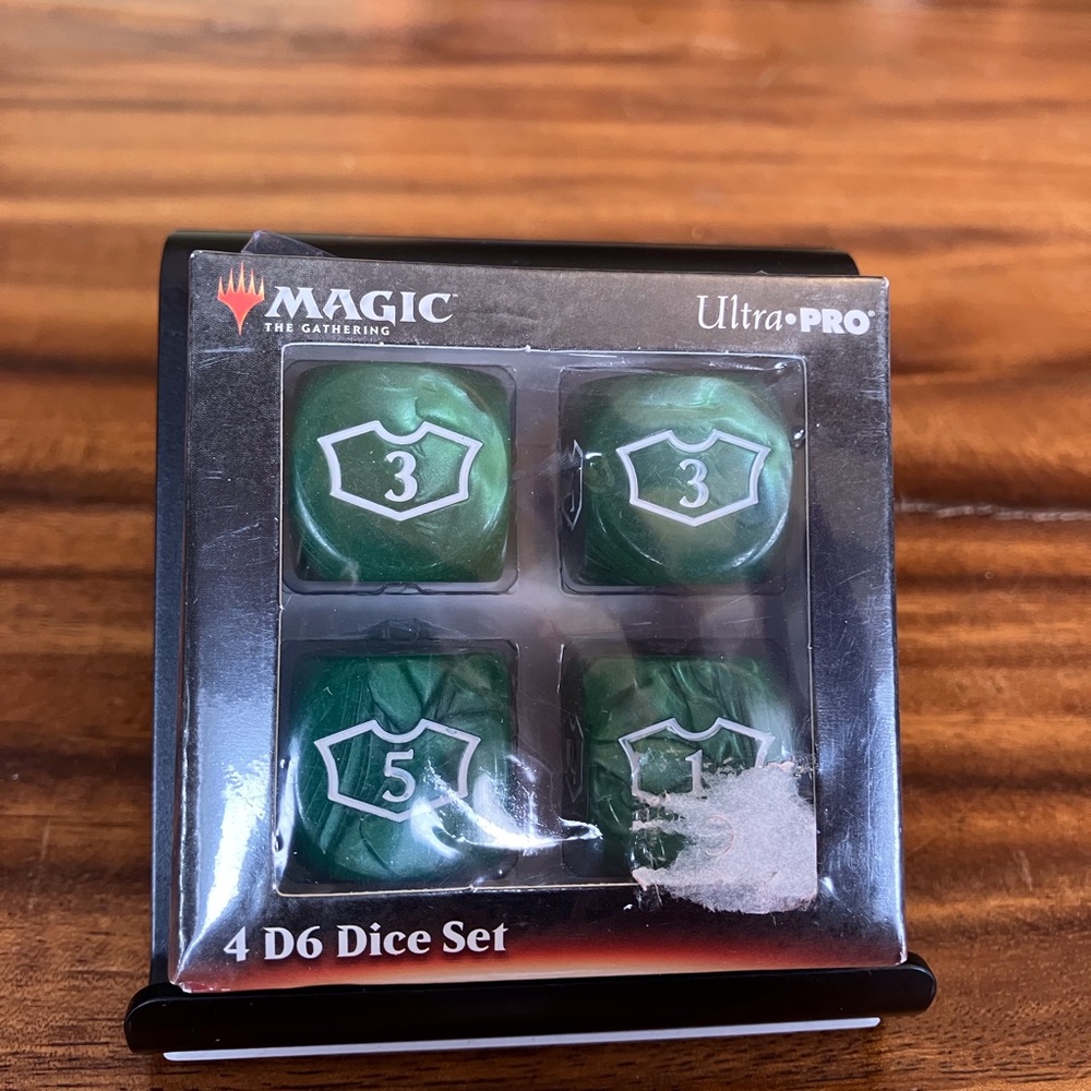Green Dice Set